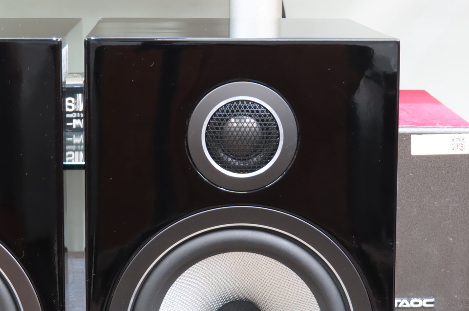 B＆W 706S2 定価245,000円 美品 1129135125_6749484d04430.JPG