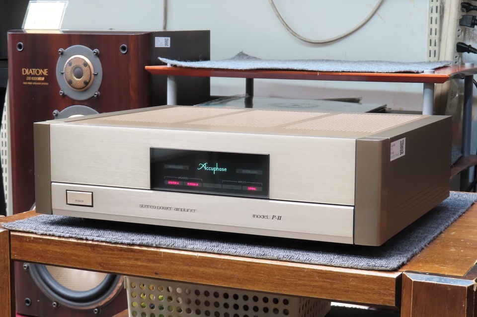 Accuphase P-11 ステレオパワーアンプ Accuphase P-11の仕様 アキュフェーズ