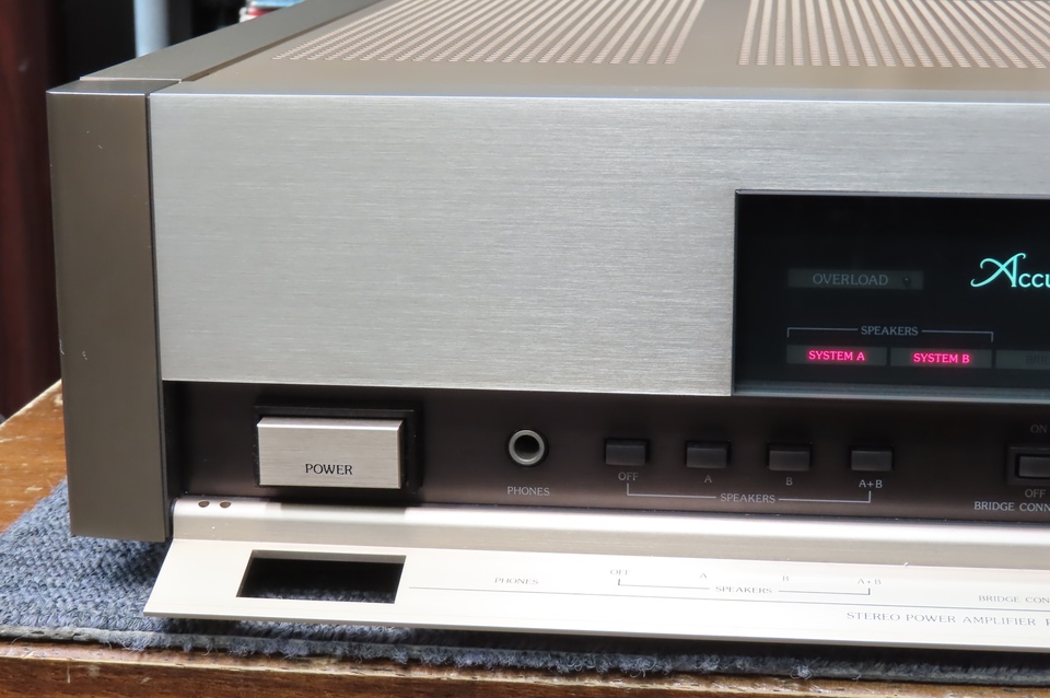 P-11 Accuphase - 中古オーディオ 高価買取・販売 ハイファイ堂