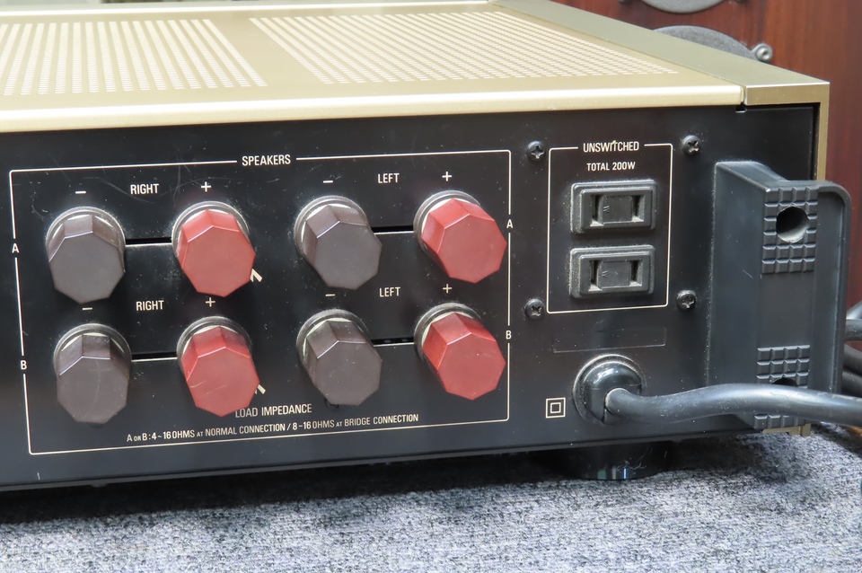 P-11 Accuphase - 中古オーディオ 高価買取・販売 ハイファイ堂