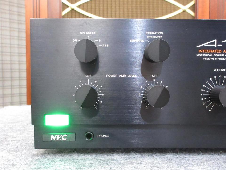 NECアンプA-10　TYPEⅢ（ジャンク） NEC プリメインアンプ A-10 TypeⅢ整備品を入手しました。 1986年