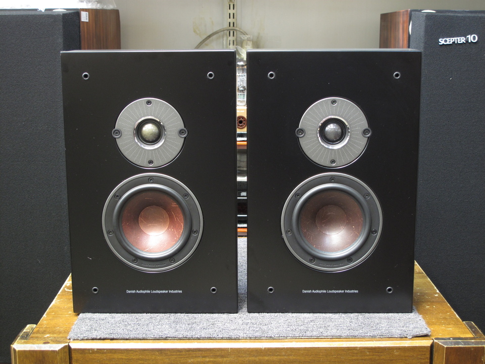 Dali  VOCAL 中古　美品 OBERON ON-WALL DALI - 中古オーディオ 高価買取・販売 ハイファイ堂