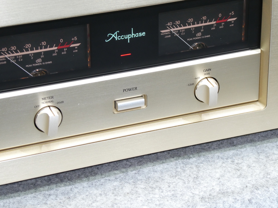 Accuphase A-20 クラス純A級ステレオ・ パワーアンプ 本体 Accuphase A