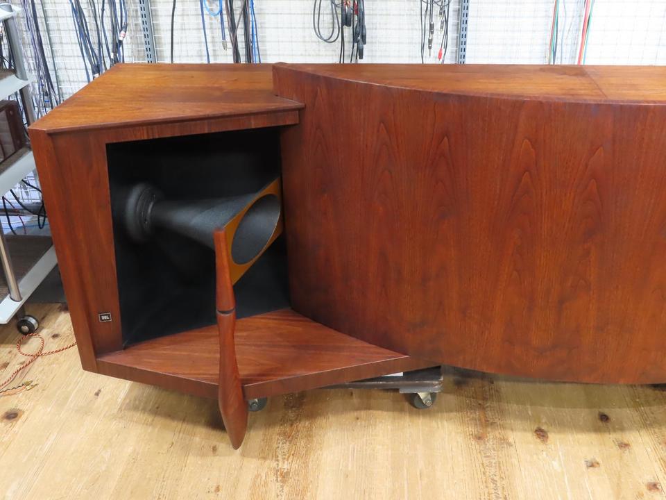 JBL LE15A アルニコ 希少元箱シリアルNo.連番 高耐久布エッジ交換済 JBL LE15A アルニコ 元箱 シリアルNo.連番 高耐久布エッジ交換済