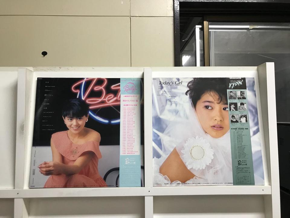 送料込み　小泉今日子　レコード15枚セット YD0814-34 小泉今日子 レコード15枚セット YD0814-34 邦楽