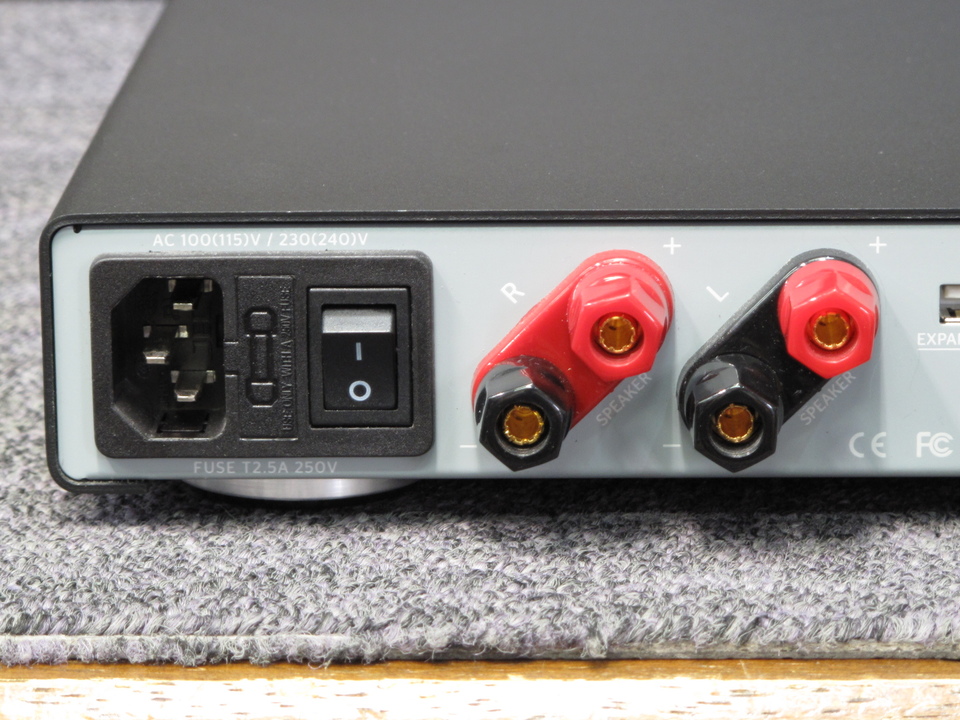 Nu Force DDA-100 ダイレクトデジタルプリメインアンプ Amazon.co.jp: NuForce ニューフォース DDA-100/BLK ブラック
