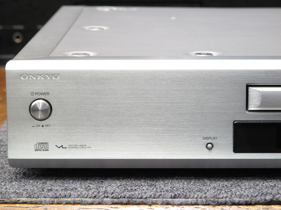 ONKYO - 完動品 美品 ONKYO CDプレーヤー C-1VL(S) /シルバー Amazon.co.jp: ONKYO CDプレーヤー C-1VL(S) /シルバー : 楽器