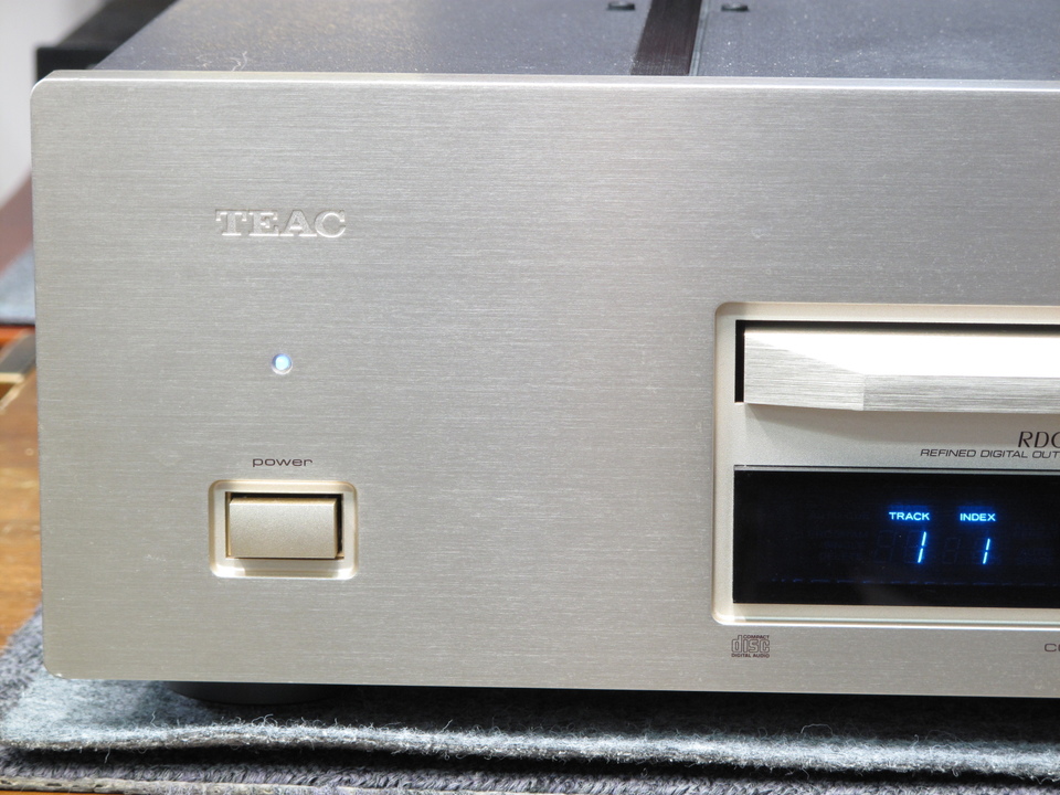 TEAC CDプレーヤー用リモコン(remote)適応機種：VRDS-50 0130132809_65b87ad96a61e.JPG