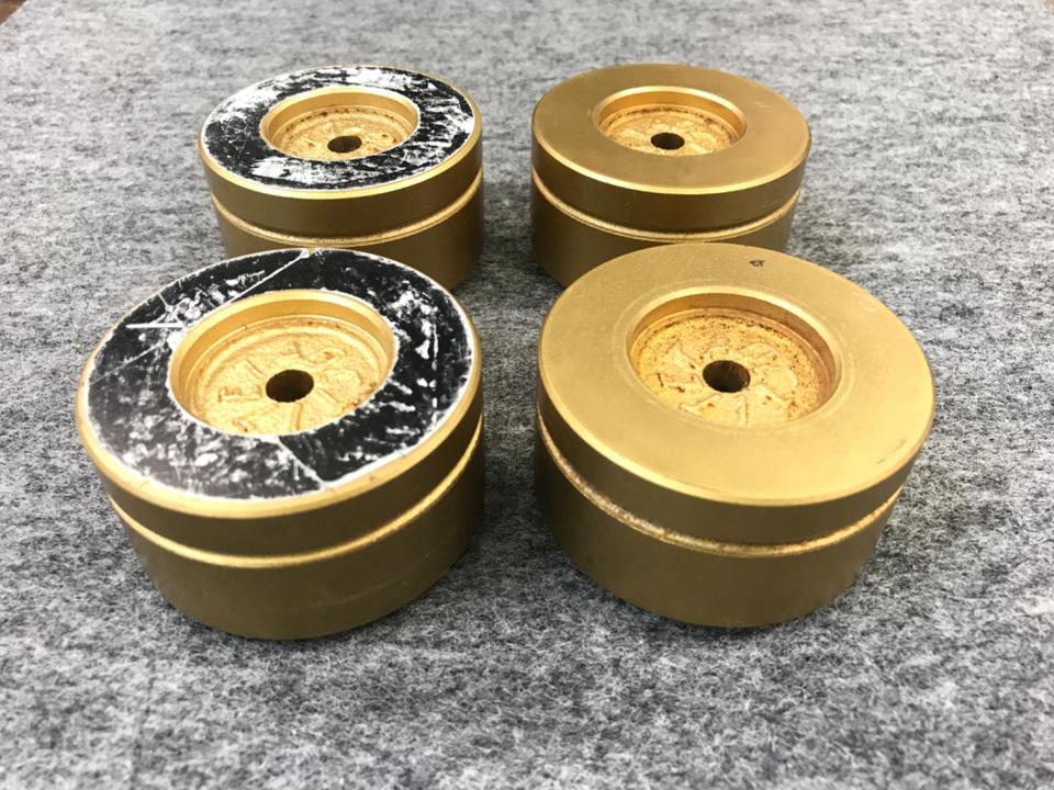 中古 希少廃番モデル タオック TAOC TITE-47R インシュレーター 中古 希少廃番モデル タオック TAOC TITE-47R インシュレーター