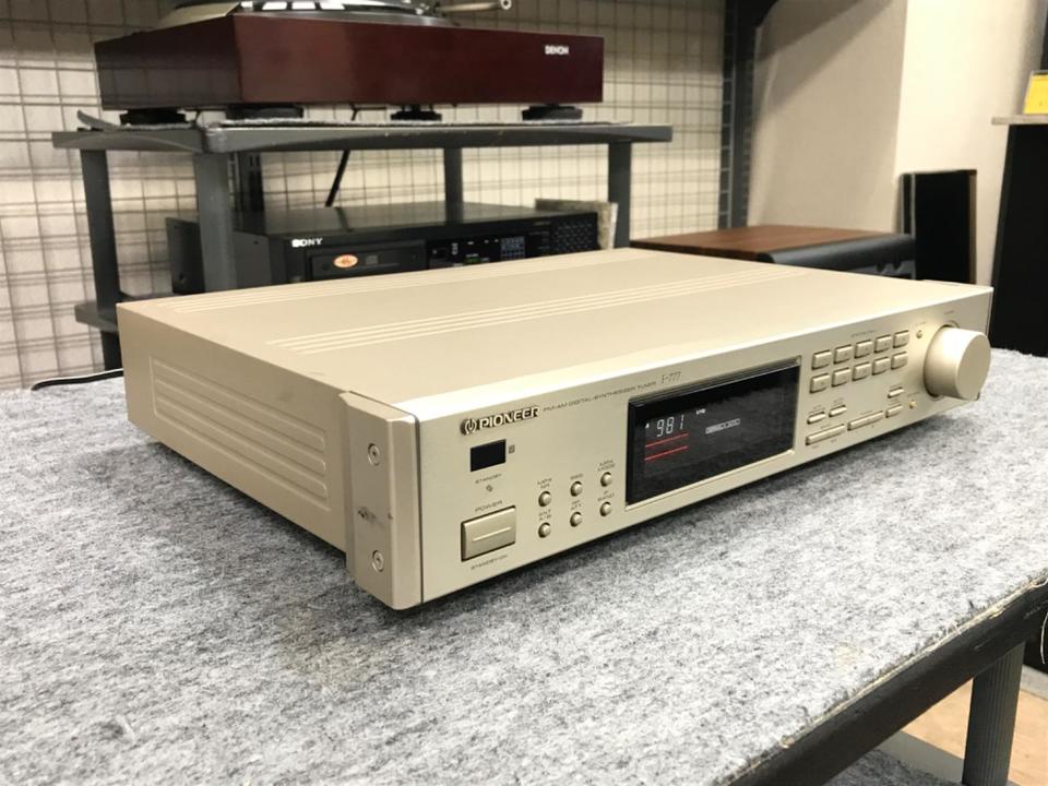 【希少☆付属品多数】PIONEER　パイオニア　FM　AMチューナー　F-777 希少☆付属品多数】PIONEER パイオニア FM AMチューナー F-777
