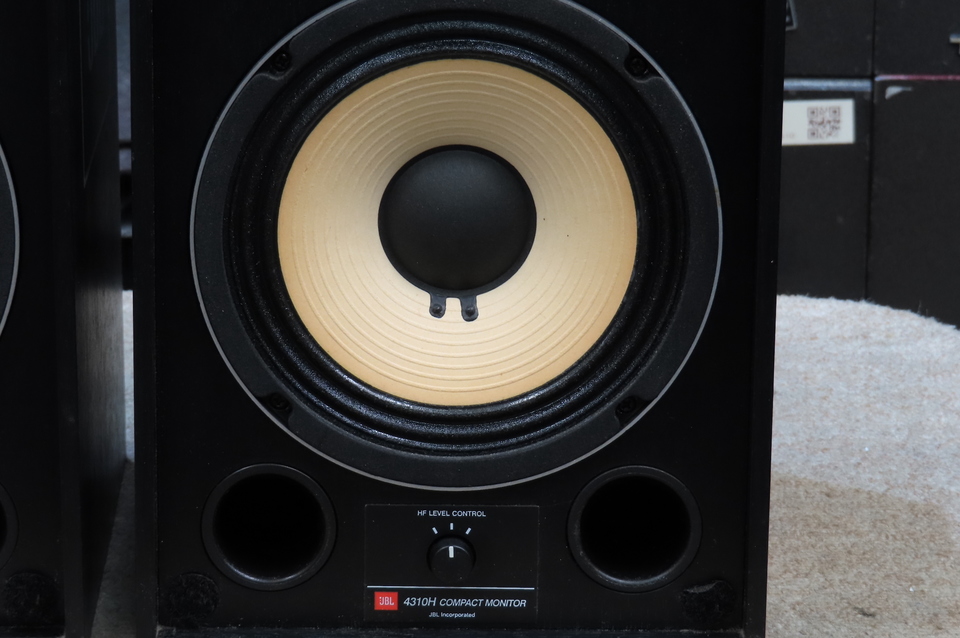 JBL 4310H 音出し確認済 JBL、ホーンツィータ搭載コンパクトモニター「4310H」