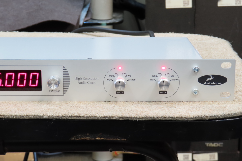 【最終値下】Antelope ISOCHRONE OCX Isochrone OCX | オーディオマスタークロック | 生産終了品 | Antelope