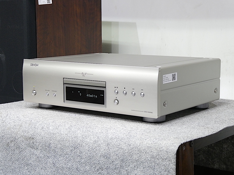極美品】Denon DCD-1600NE SACDプレーヤーシルバー 元箱付 極美品】Denon DCD-1600NE SACDプレーヤーシルバー 元箱付