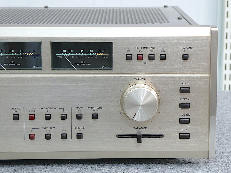 E-303 Accuphase - 中古オーディオ 高価買取・販売 ハイファイ堂
