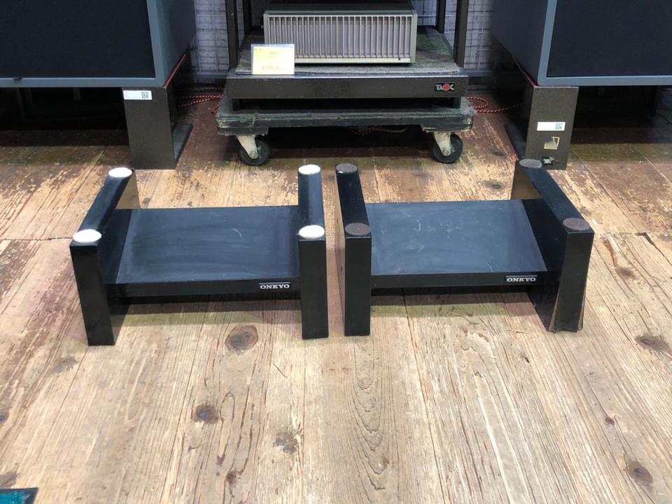 ONKYO オンキョー AS-77 スピーカースタンド ペア 木製 ブラック ONKYO オンキョー AS-77 スピーカースタンド ペア 木製 ブラック ONKYO