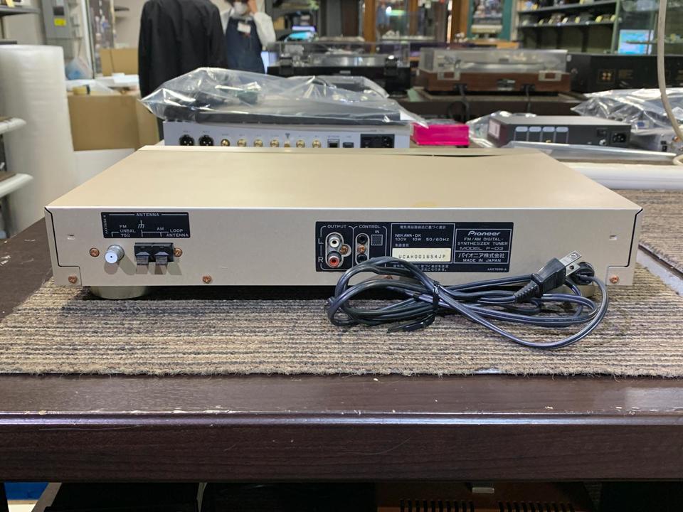 Pioneer F-D3 FM/AMデジタル-シンセサイザーチューナー 美品 F-D3｜パイオニア FM/AMデジタルシンセサイザーチューナー AMステレオ