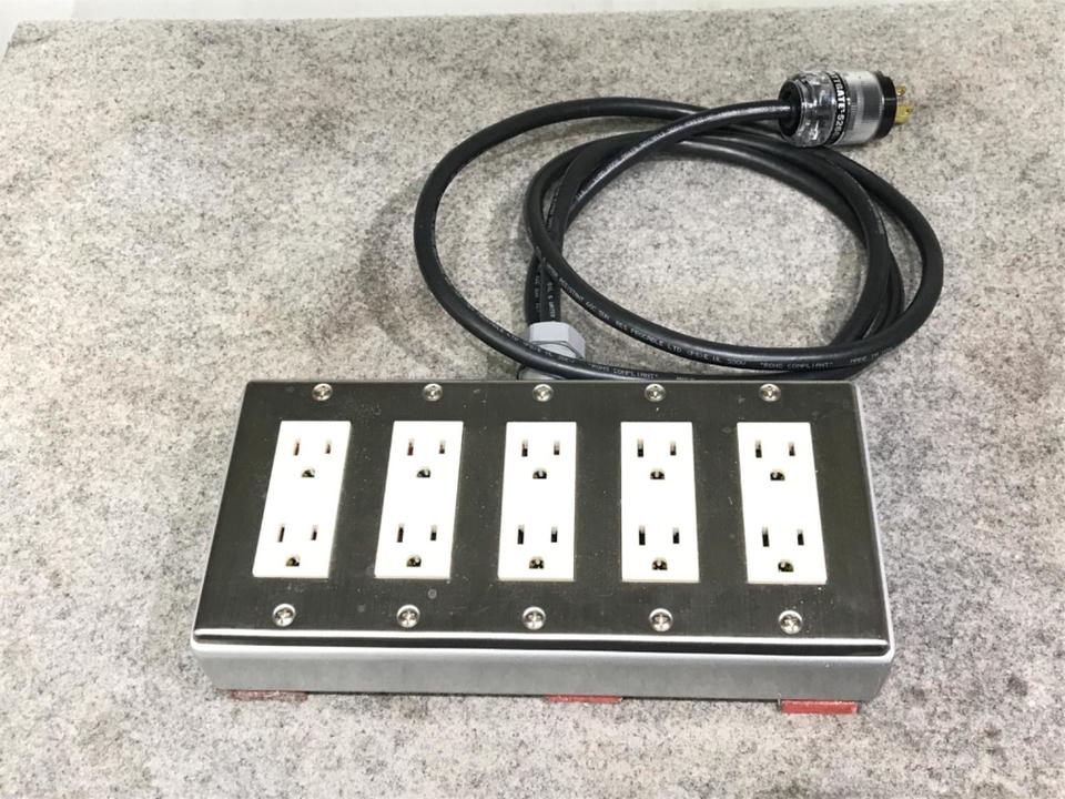 超越重鉄タップ/2.0m PRO CABLE - 中古オーディオ 高価買取・販売 ハイファイ堂 PRO CABLEのオーディオタップ