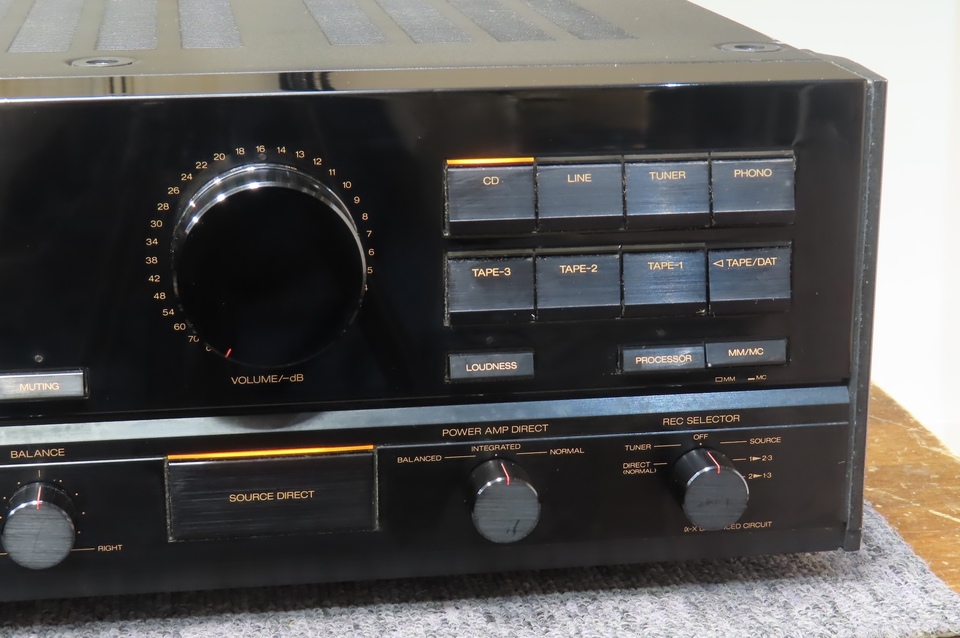 AU-α907 SANSUIの買取価格 : 45,000円 中古オーディオ 高価買取・販売