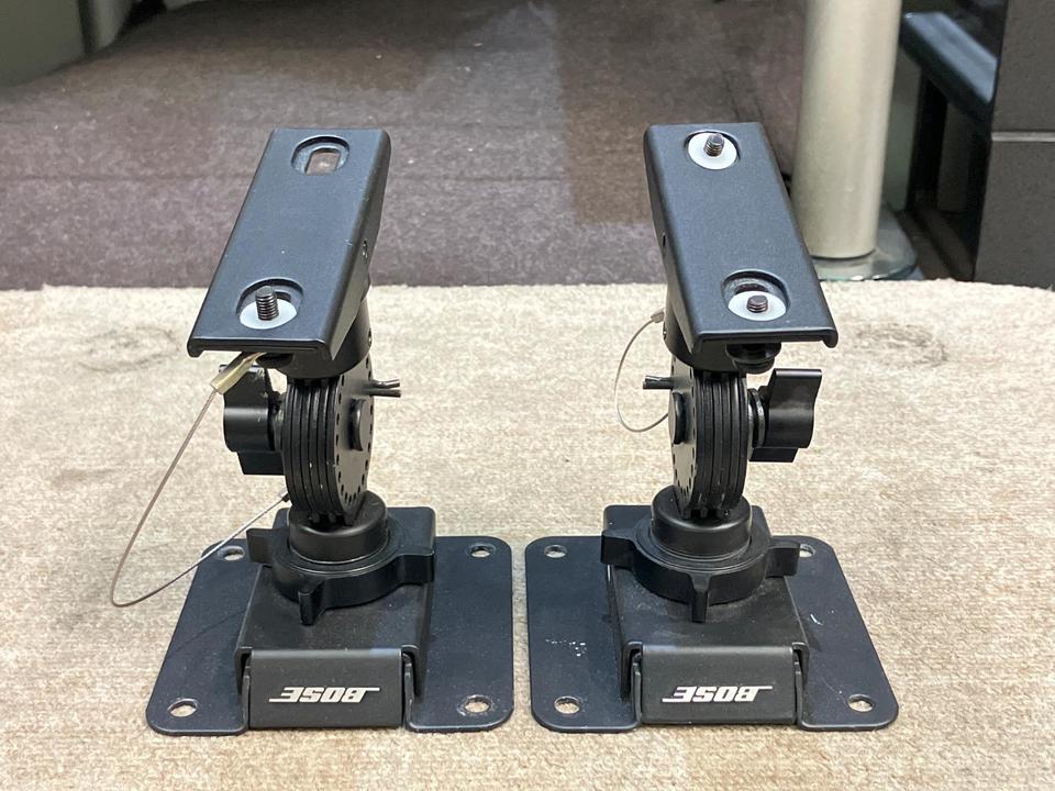 た*う様 Bose CW-30B ブラック マウントブラケット 4本(2本×二箱 Amazon.co.jp: Bose CW-30B 天井・壁掛けブラケット : 家電＆カメラ