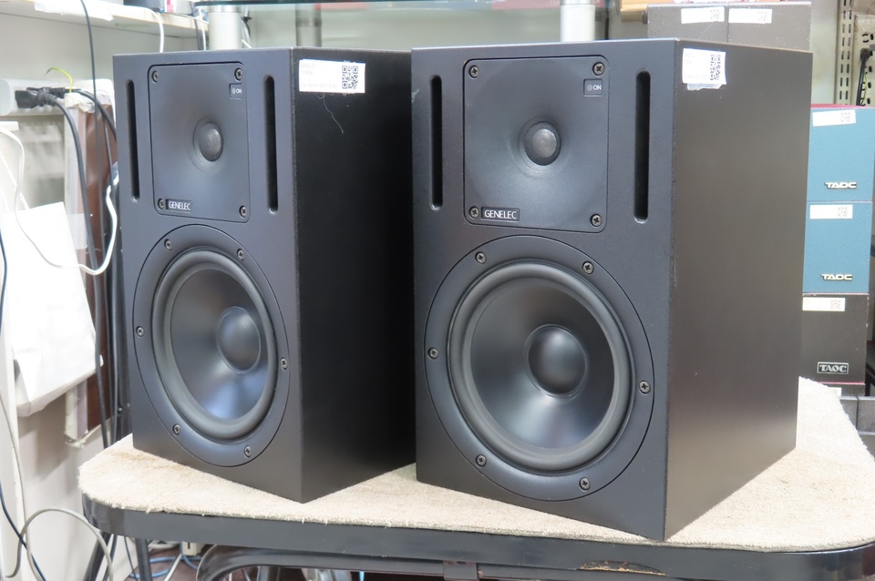 GENELEC 1030A パワードモニタースピーカー シリアル連番 ペア Yahoo!オークション - 「genelec 1030a」の落札相場・落札価格