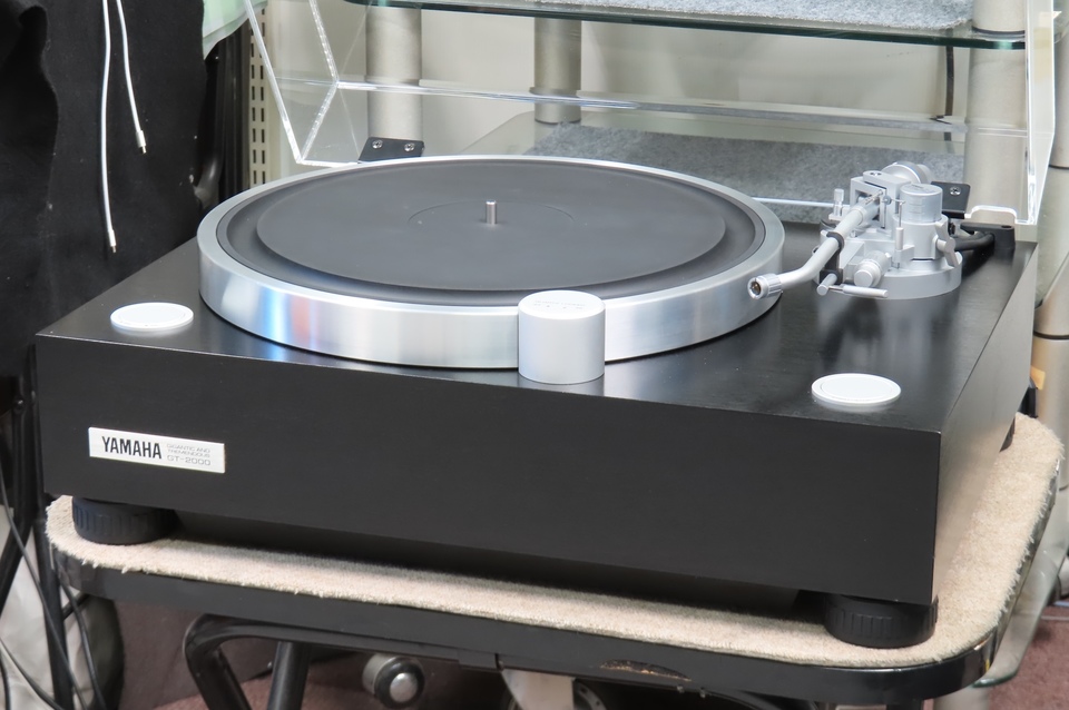 動作良好、YAMAHAターンテーブル GT-2000 オーディオテクニカAT600付属