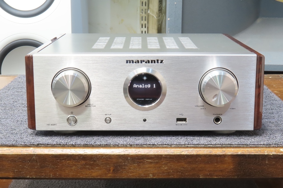 Marantz プリアンプ HD-AMP1　リモコン付き　稼働品 Marantz プリアンプ HD-AMP1 リモコン付き 稼働品