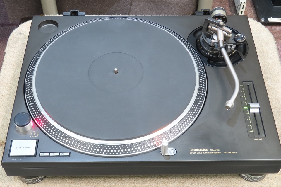 SL-1200MK4 □t1658 中古☆Technics テクニクス SL-1200MK4 ターン 
