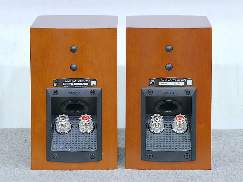 DALI MENTOR MENUET スピーカー Amazon.co.jp: DALI MENTOR MENUET チェリー 1本 : 家電＆カメラ