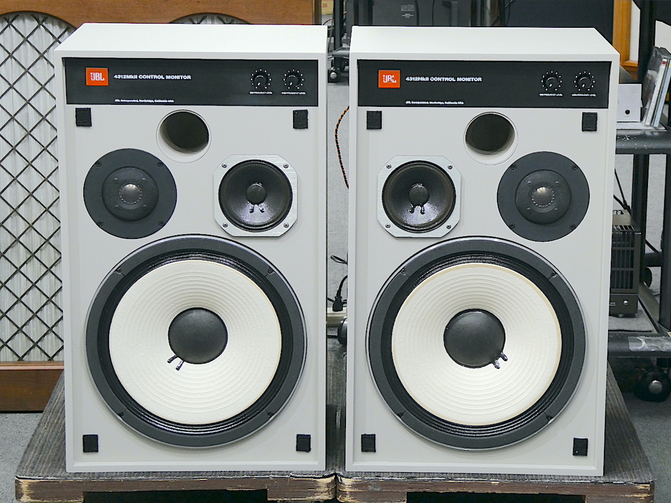 4312MK2GY JBL - HiFi-Do McIntosh/JBL/audio-technica/Jeff Rowland