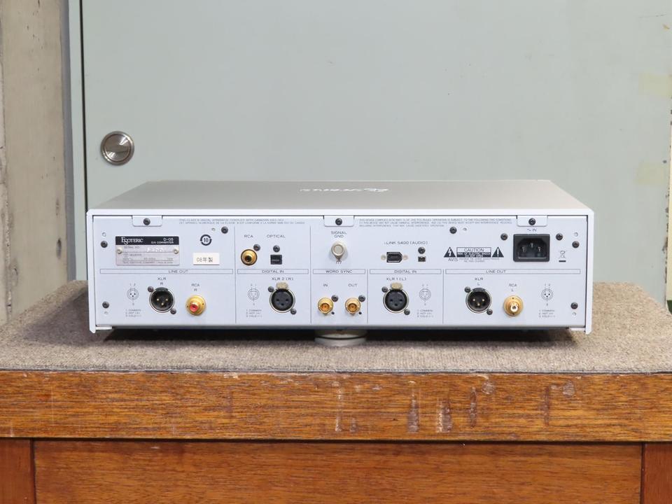 D-05 ESOTERIC - 中古オーディオ 高価買取・販売 ハイファイ堂