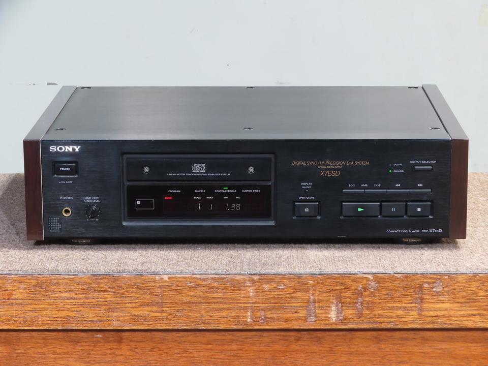 CDP-X7ESD SONY - HiFi-Do McIntosh/JBL/audio-technica/Jeff Rowland