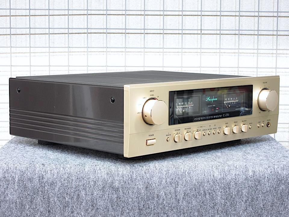 Accuphase E-270 プリメインアンプ　美品 Accuphase プリメインアンプ E-270のご紹介。 - サウンドテック