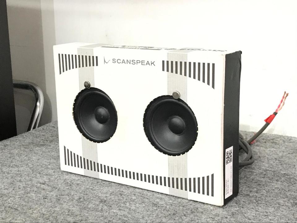 スピーカー　XEQ 504A　幅572mm　奥行445mm　高さ1007mm　店舗　中古　sano4447(C) スピーカー JBL SR4733X の買取実績