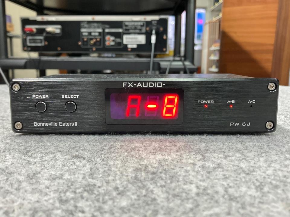 FX-AUDIO- PW-6J[Bonneville Eaters II] 電子制御式 1：2アンプ