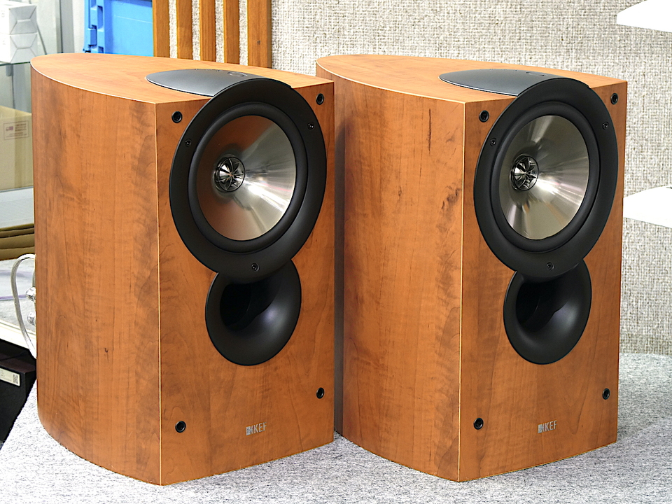 佐藤さん専用です！KEF IQ30 スピーカ1ペア iQ30 KEF - 中古オーディオ 高価買取・販売 ハイファイ堂