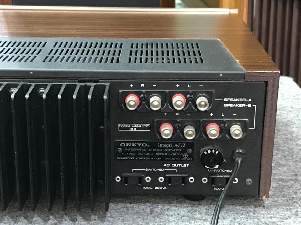 ONKYO Integra A-722 プリメインアンプ 動作品 ビンテージ。 Integra A-722 ONKYO - 中古オーディオ 高価買取・販売 ハイファイ堂