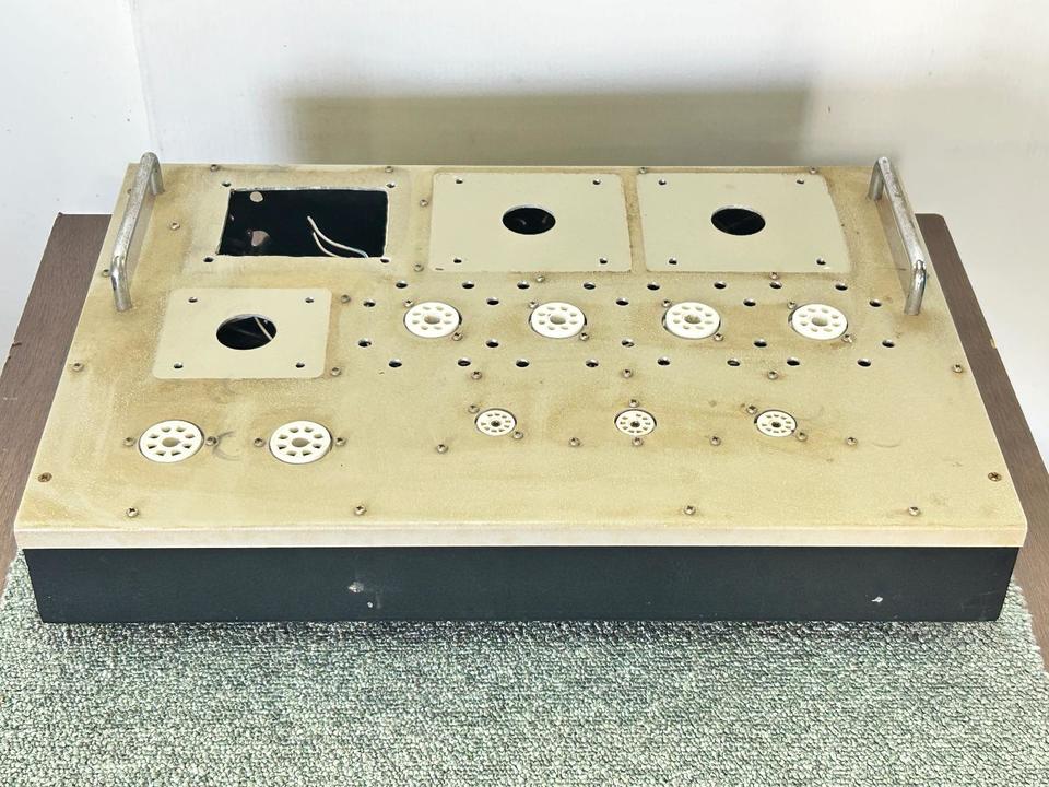 アンプシャーシ 不明 - HiFi-Do McIntosh/JBL/audio-technica/Jeff
