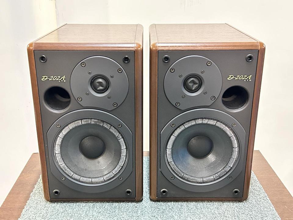 スピーカー・ウーファー ONKYO D-202A D-202A LTD ONKYO - 中古オーディオ 高価買取・販売 ハイファイ堂