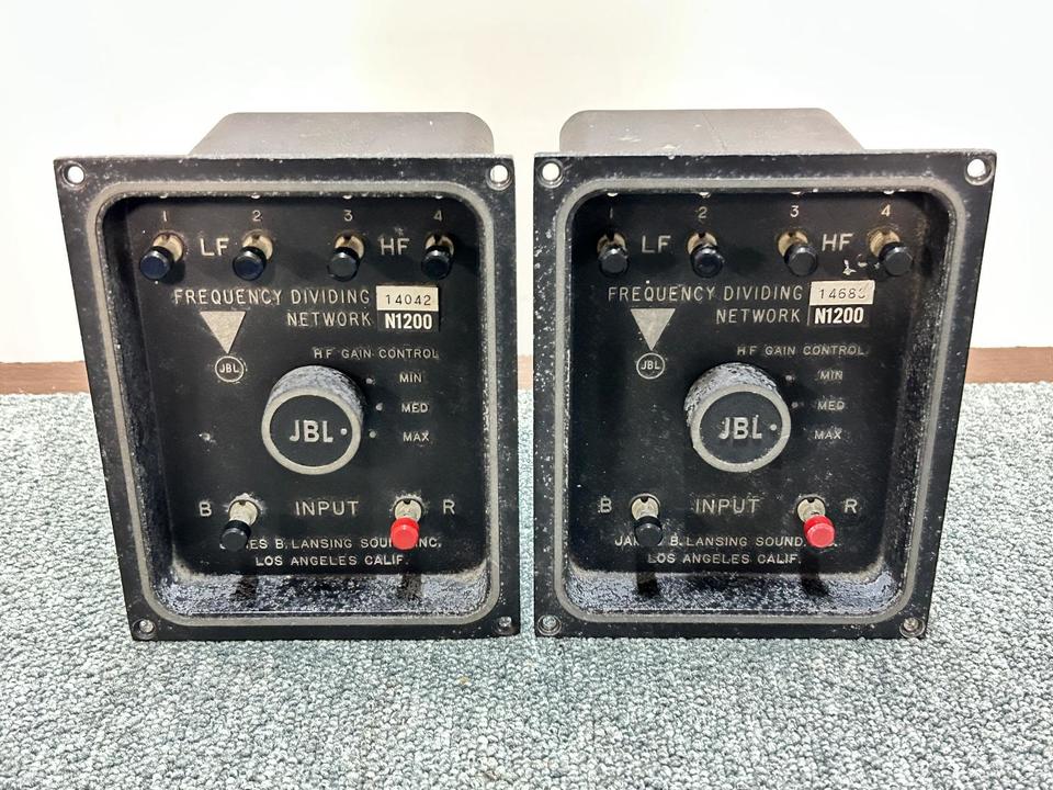 N1200 JBL - HiFi-Do McIntosh/JBL/audio-technica/Jeff Rowland/Accuphase