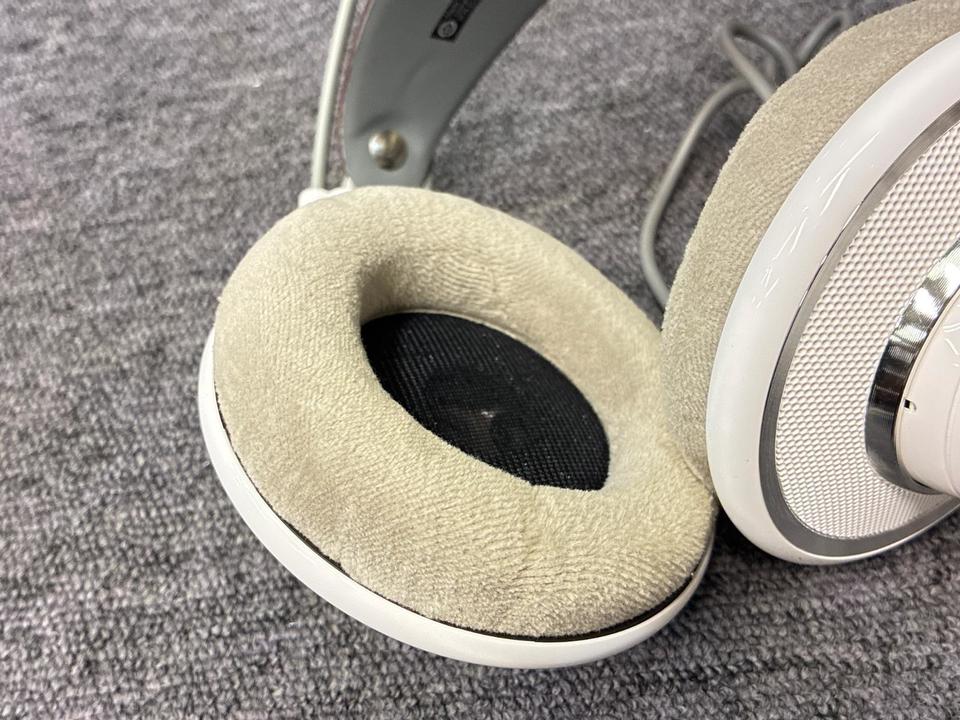 K701 AKG - 中古オーディオ 高価買取・販売 ハイファイ堂