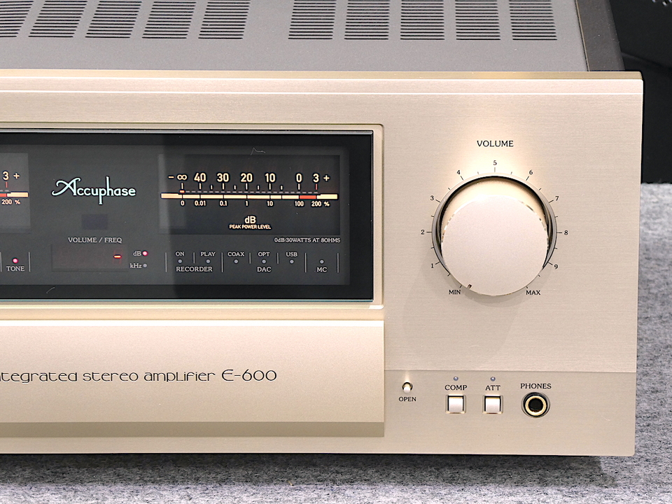E-600 Accuphase - HiFi-Do McIntosh/JBL/audio-technica/Jeff Rowland