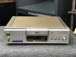 SCD-XA777ES